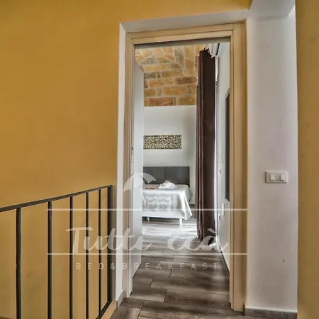 Frühstückspension Tutti Cca Airport 3*