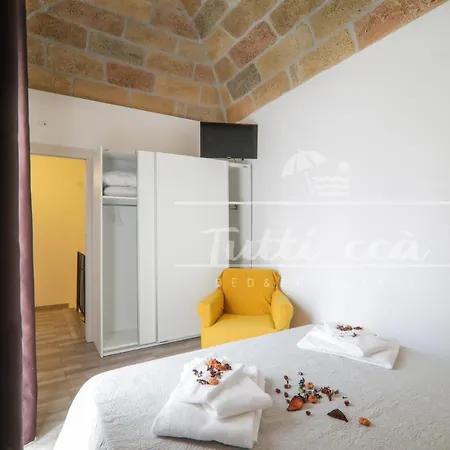 Frühstückspension Tutti Cca Airport Terrasini